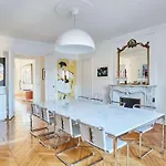Luxury Apartment In Paris