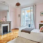 Luxury Apartment In Paris